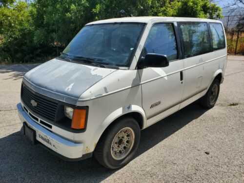 Chevrolet Astro Van