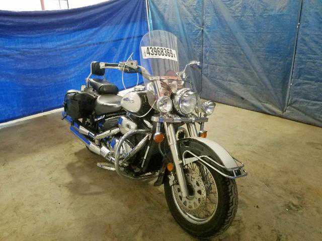 Suzuki VL800