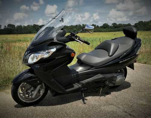 Suzuki AN400
