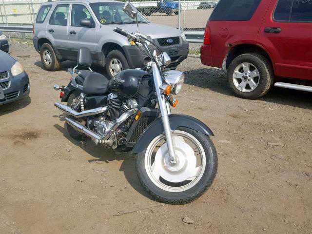 Honda VT1100C2 (SHADOW SABRE)