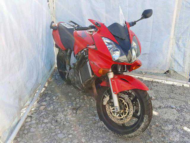 Honda VFR800A (INTERCEPTOR)