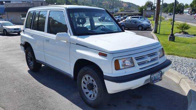 Suzuki Sidekick