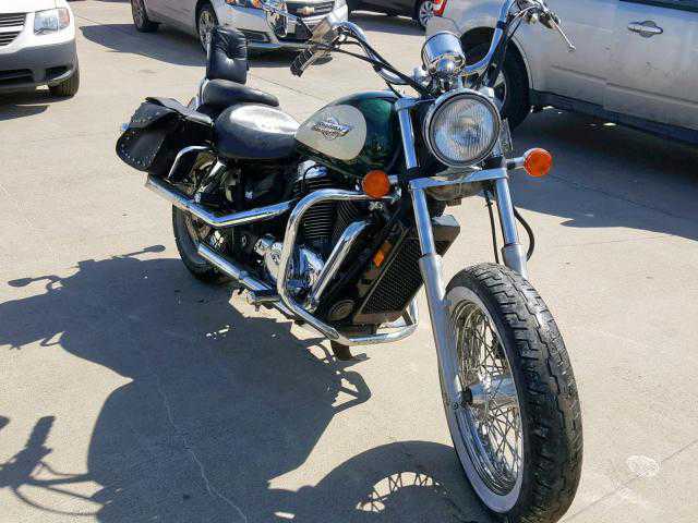 Honda VT1100C2 (SHADOW ACE)