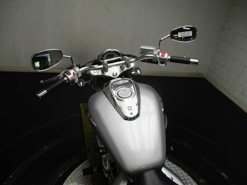 Suzuki VZ800L