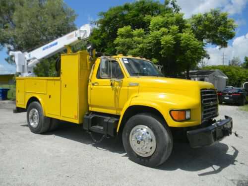 Ford F-700