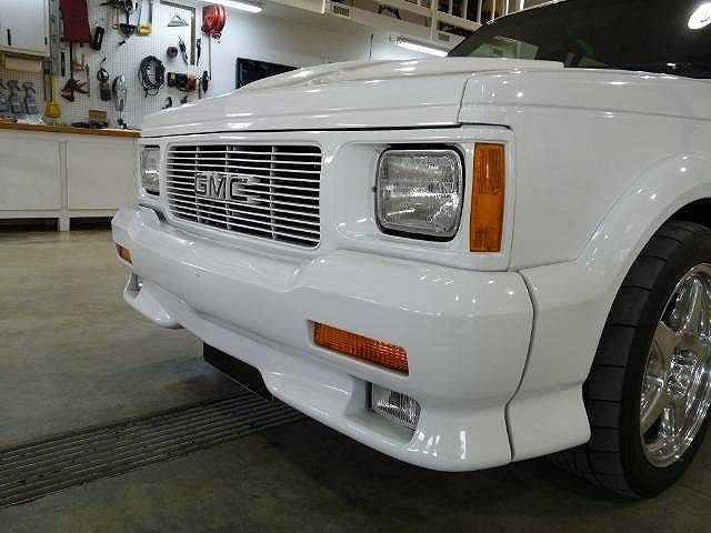 GMC Typhoon