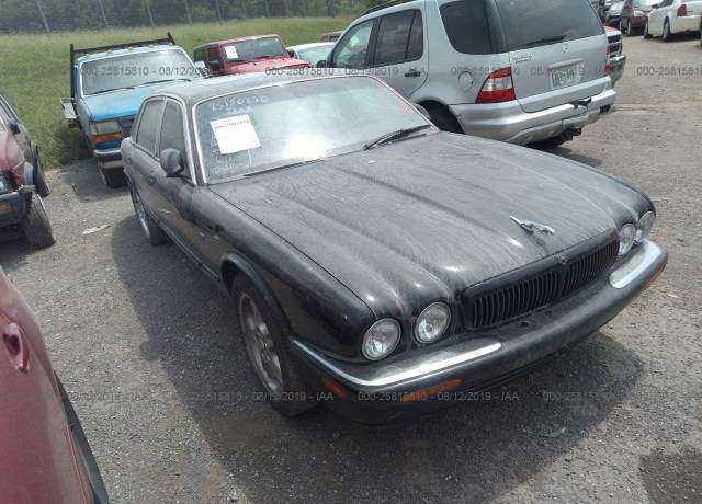 Jaguar XJ