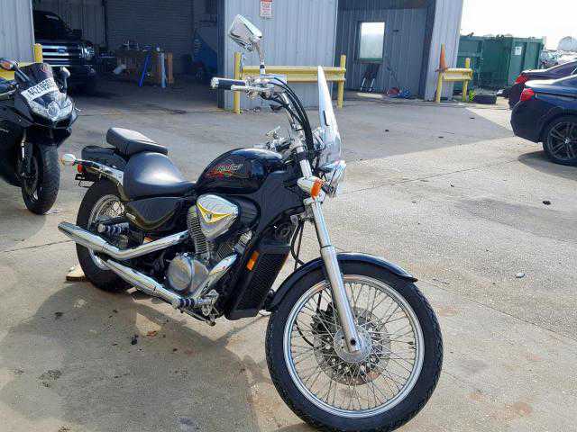 Honda VT600C (SHADOW VLX)