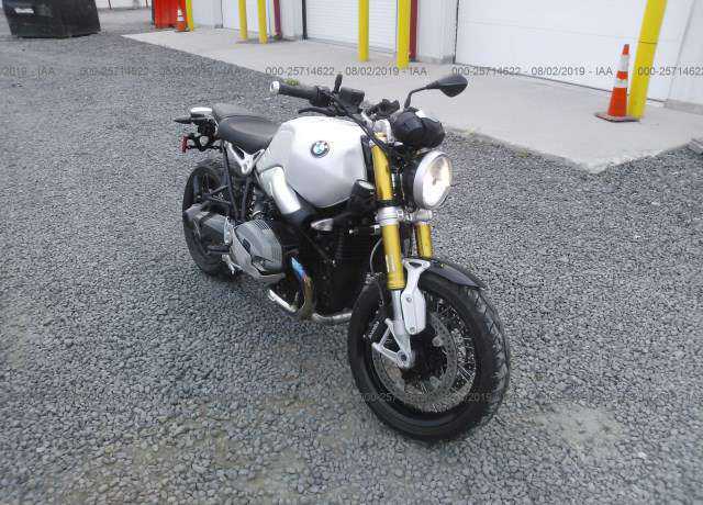 BMW R nineT