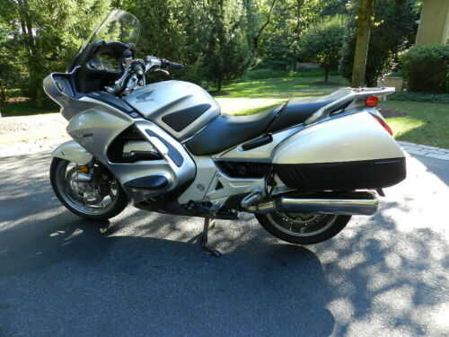 Honda ST1300A