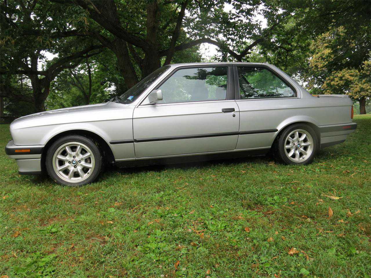 BMW 325iS