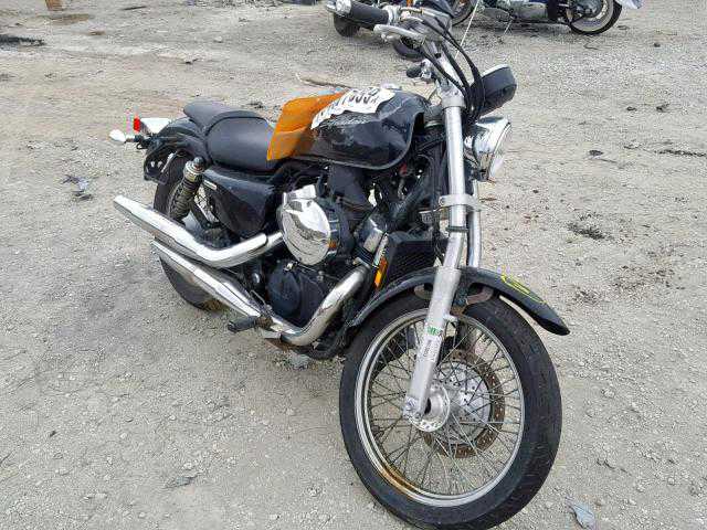 Honda VT750 (Shadow)