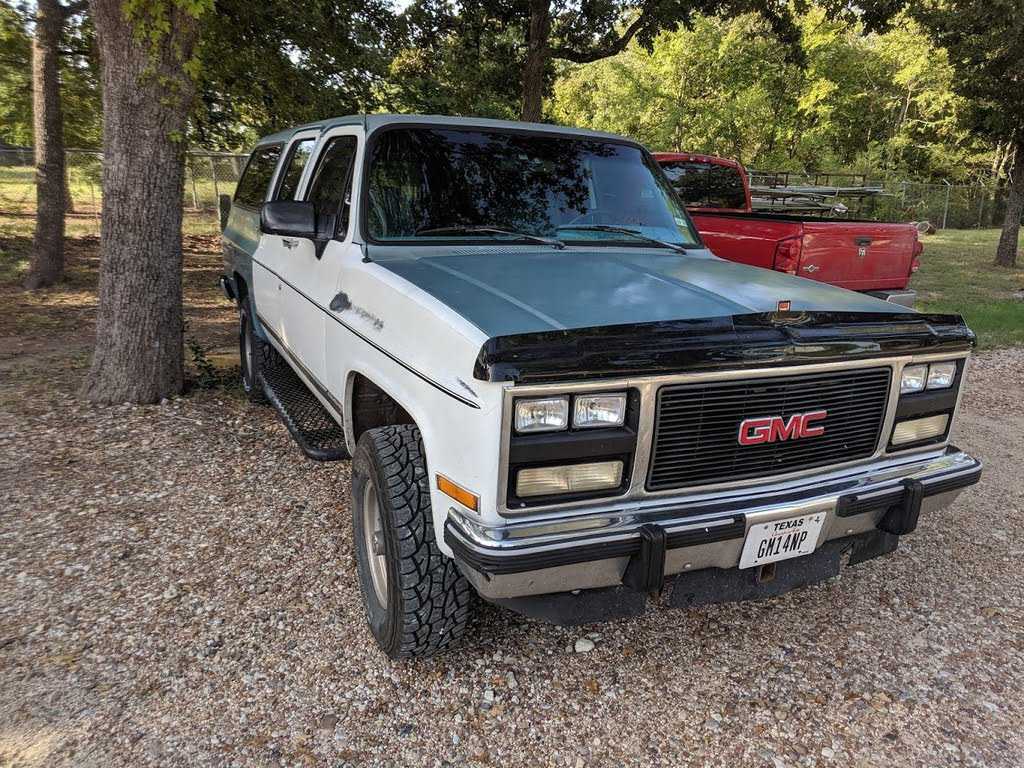 GMC Suburban