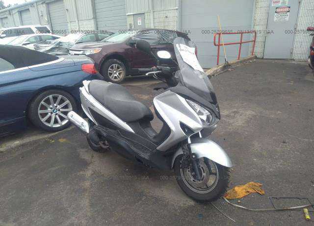 Suzuki UH200L
