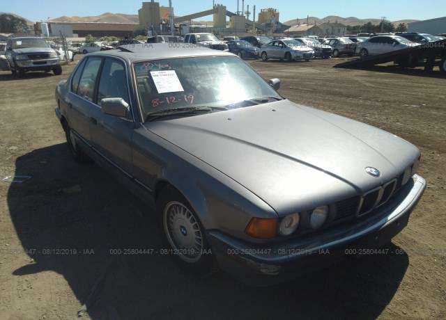 BMW 735i