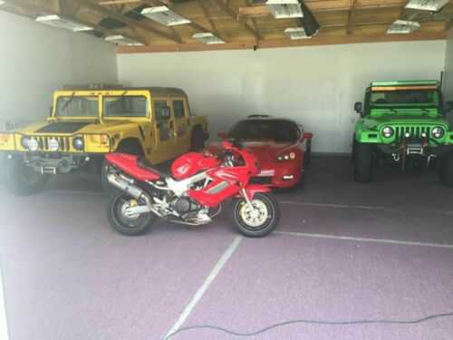 Honda VTR1000F (SUPERHAWK)