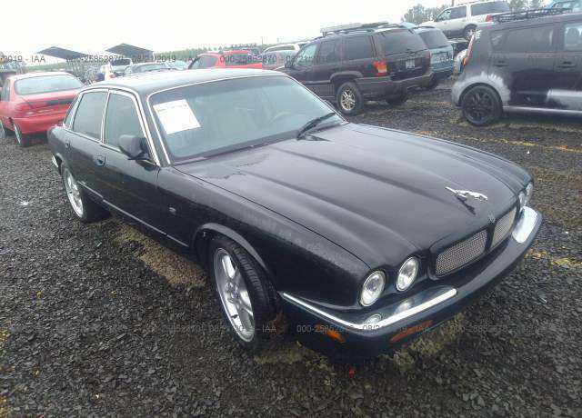 Jaguar XJR