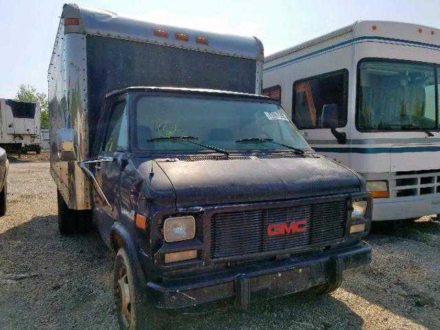 GMC Cutaway Van