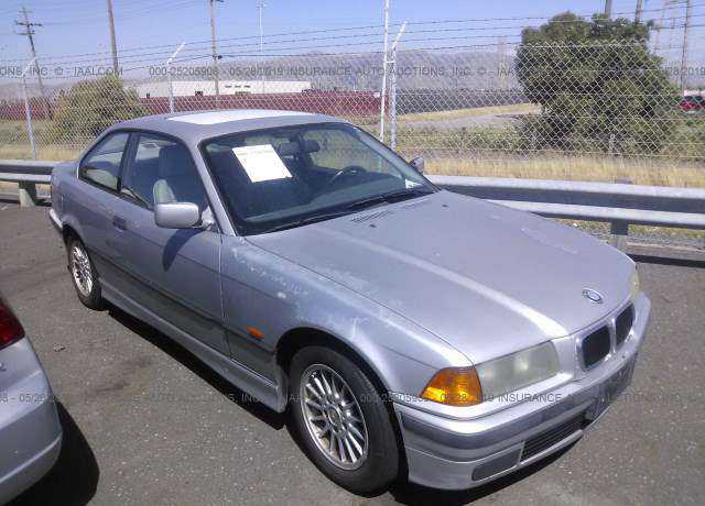 BMW 323is