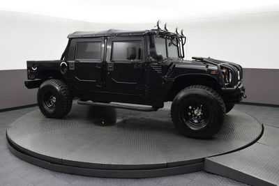 HUMMER H1