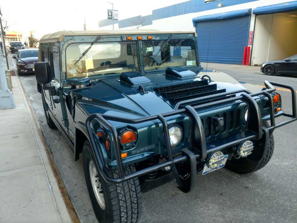 HUMMER H1
