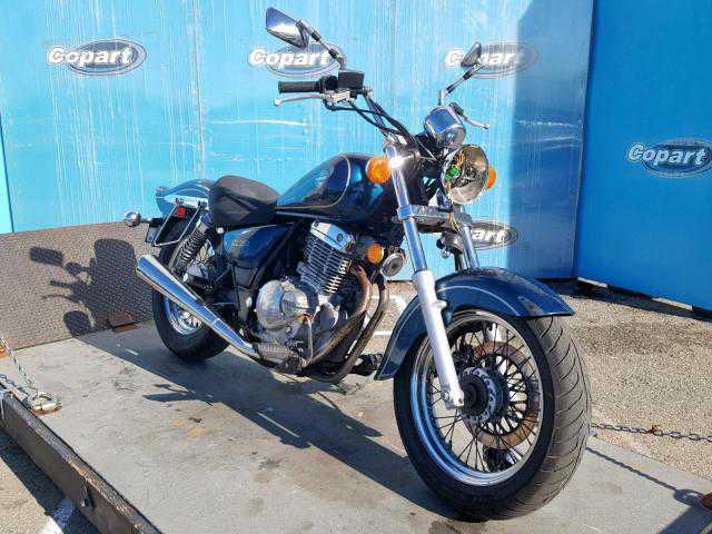 Suzuki GZ250