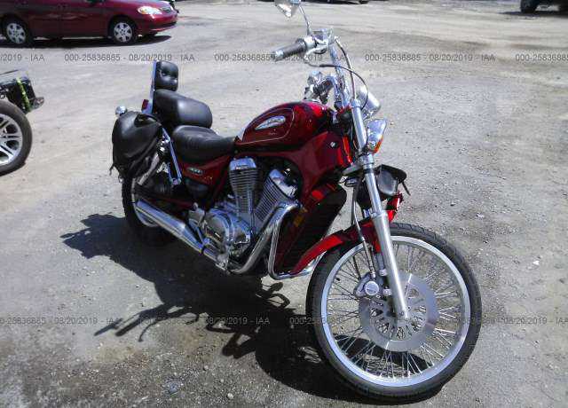 Suzuki VS800
