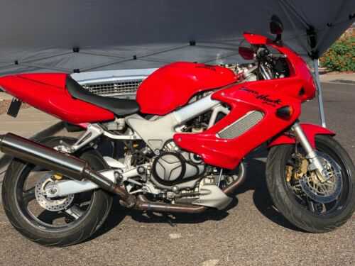 Honda VTR1000F (SUPERHAWK)