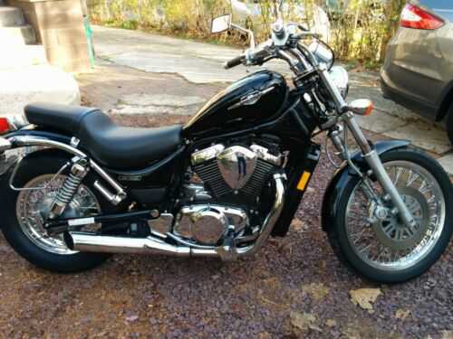 Suzuki VS800