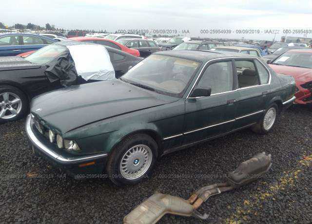BMW 735i