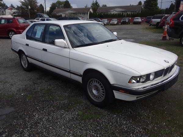 BMW 735i