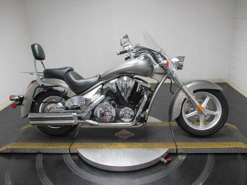 Honda VT1300 (Stateline)