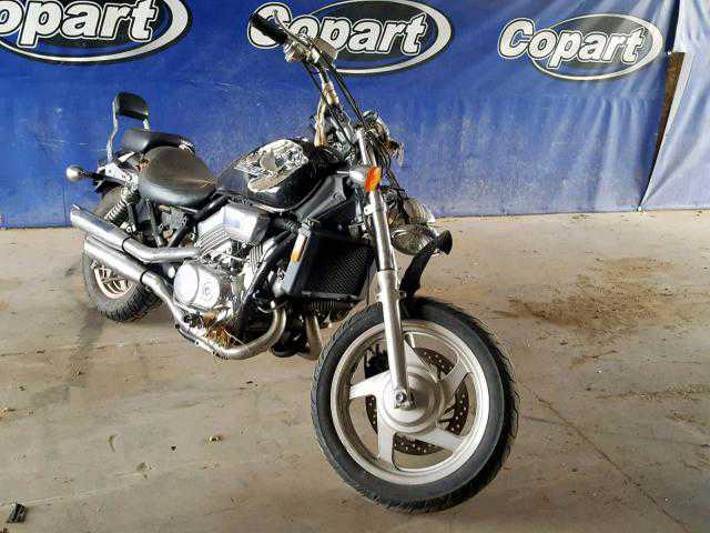 Honda VF750C (MAGNA)