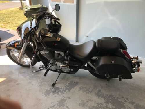 Honda VT750 (Shadow Aero)