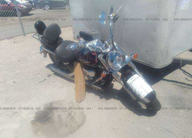 Suzuki VL800TL