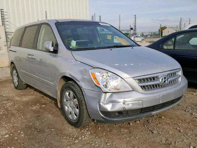 Hyundai Entourage