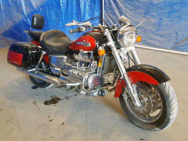 Honda GL1500CT (VALKYRIE TOURER)