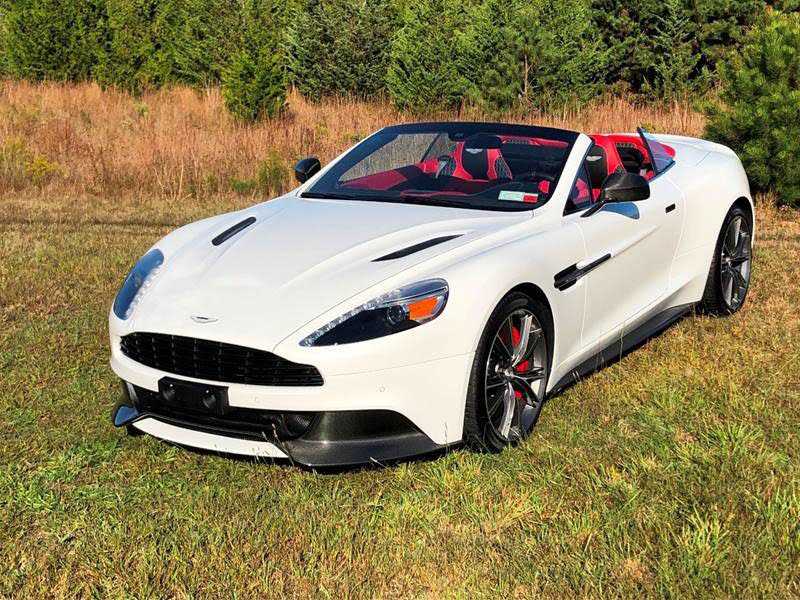 Aston Martin Vanquish