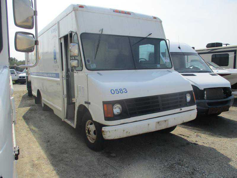GMC P Truck Forward