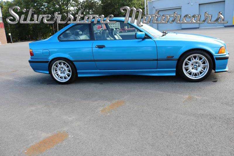 BMW 328iS