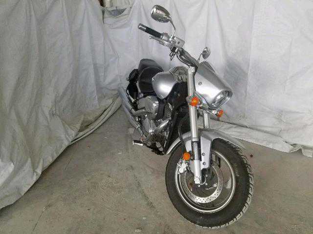 Suzuki VZ800L