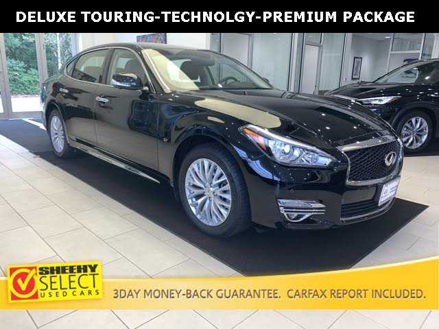 Infiniti Q70L
