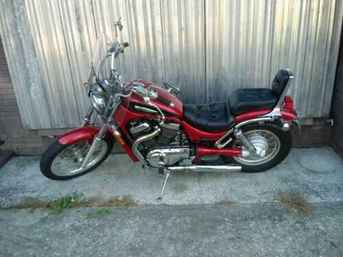 Suzuki VS800