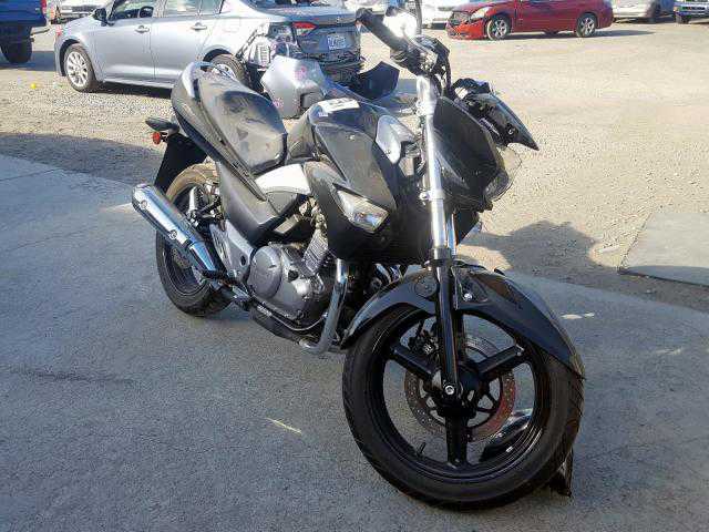 Suzuki GW250L