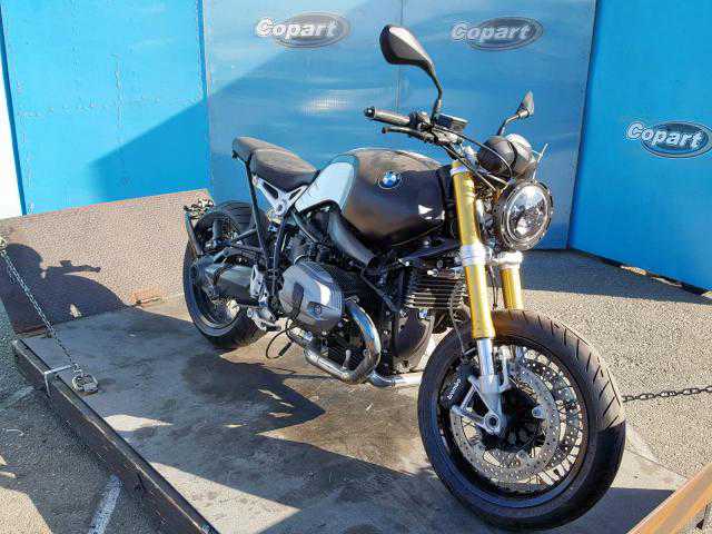 BMW R nineT