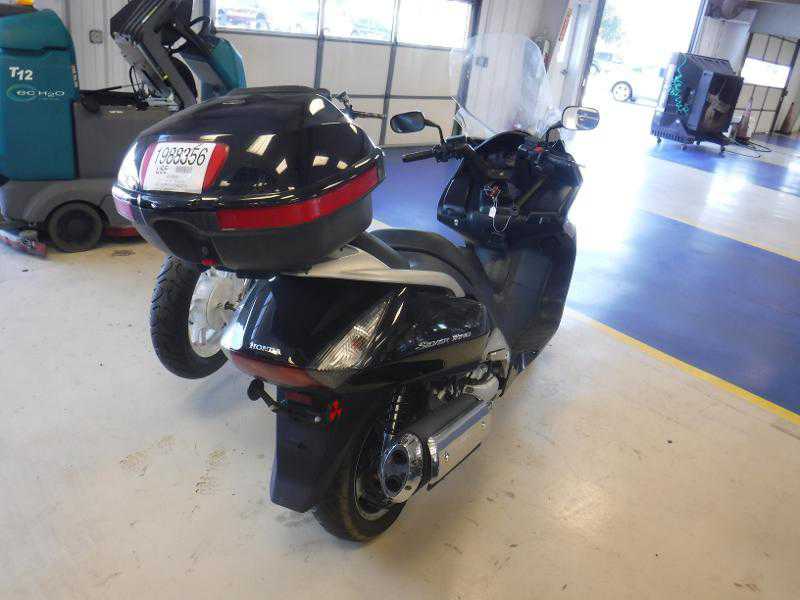 Honda FSC600 (Silver Wing)