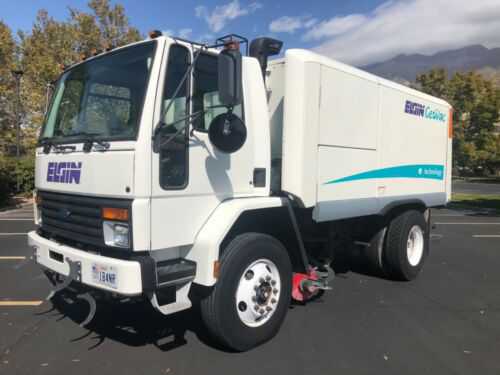 Ford CF8000