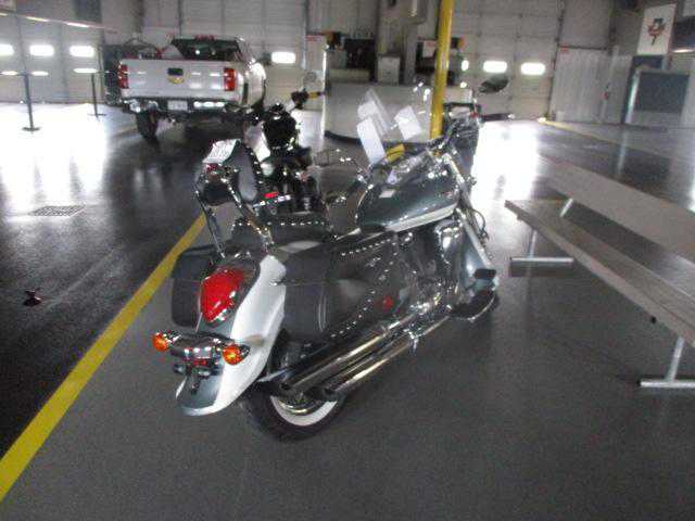 Suzuki VL800CL/VL800L/VL800TL