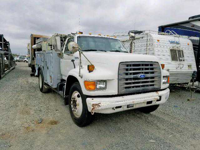 Ford F-700