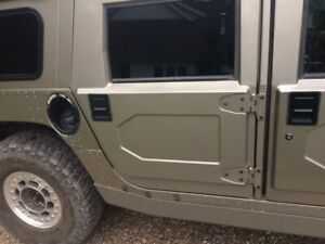 HUMMER H1
